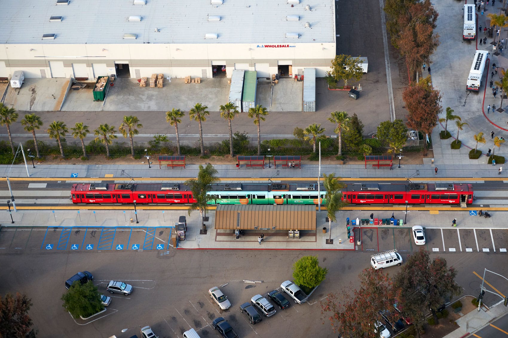 Kimley-Horn served as the prime consultant providing innovative planning and engineering design for SANDAG’s Blue Line LRT Renewal.