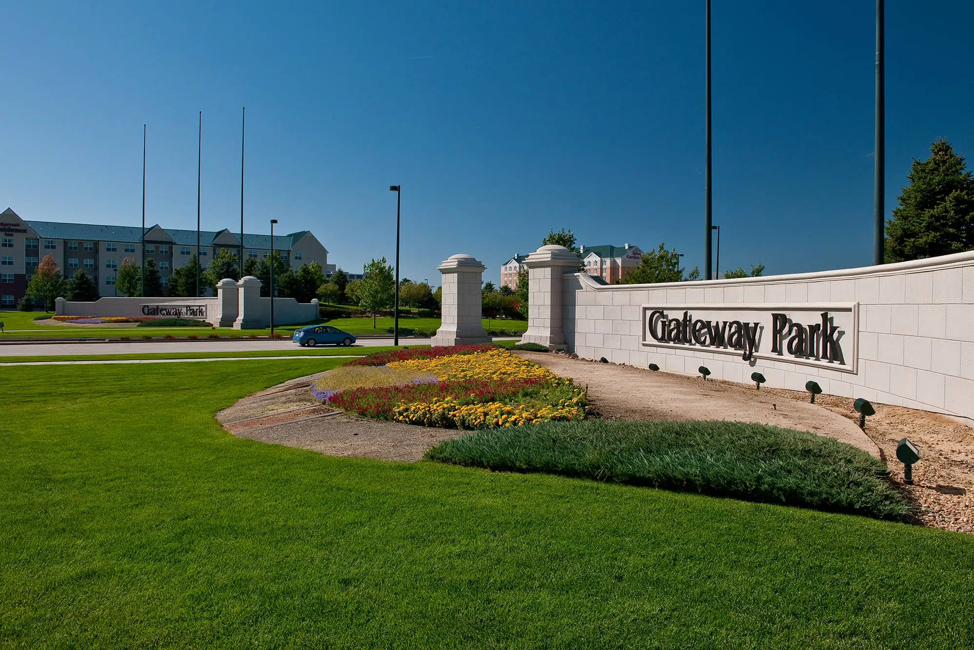 Kimley-Horn provided design, land development, landscape, and drainage engineering services for the Gateway Park Mixed-Use Business Park in Colorado.