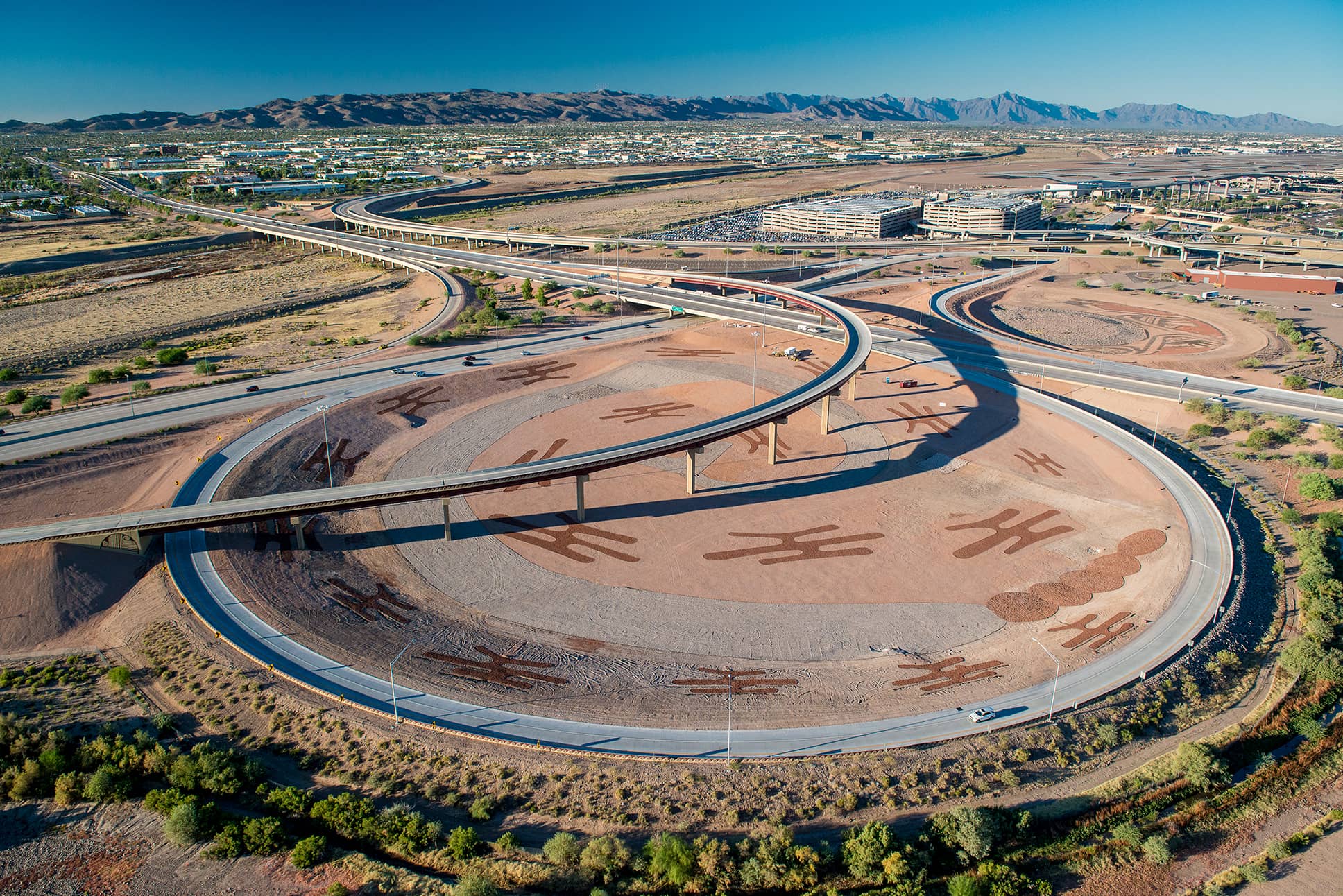 Kimley-Horn provided roadway, drainage, structural, traffic, and landscape services for the interchange modifications on SR 143 in Phoenix, Arizona.