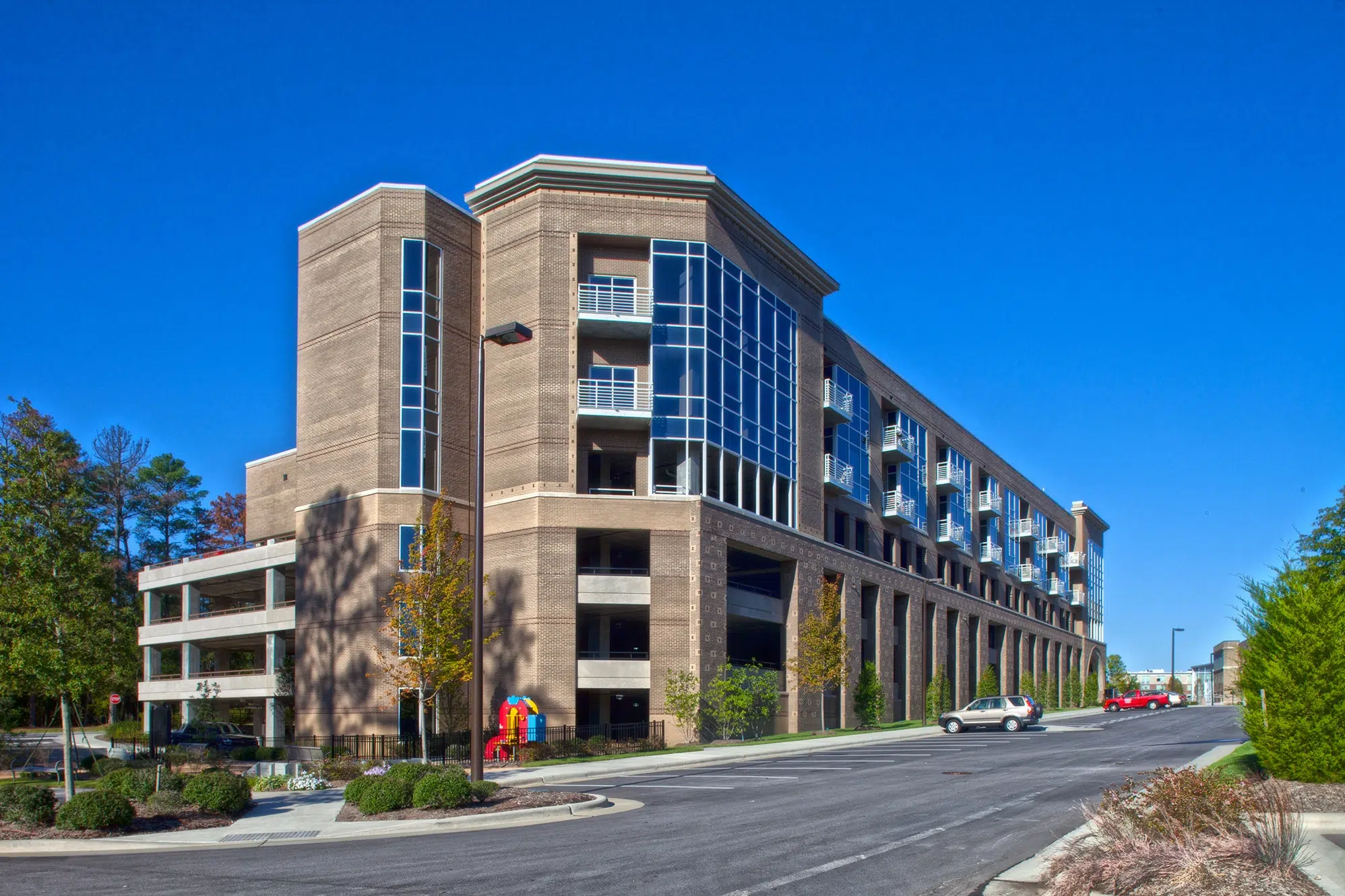 Kimley-Horn provided parking and structural consulting services for the East 54 Mixed-Use Development in Chapel Hill, North Carolina.