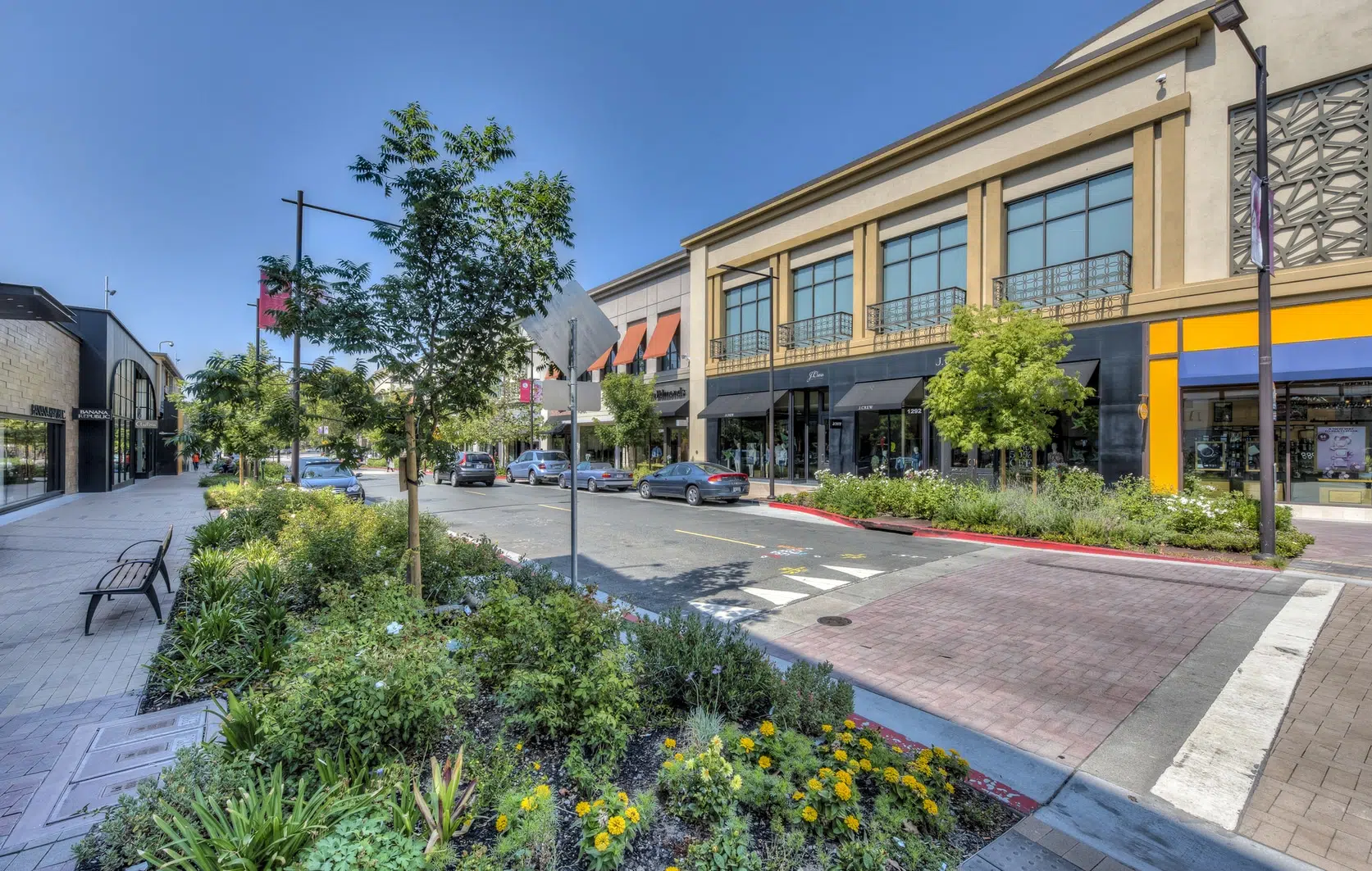 Broadway Plaza Shopping Center - Walnut Creek, CA