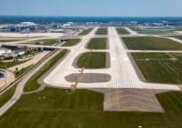 21R runway at the Detroit Airport