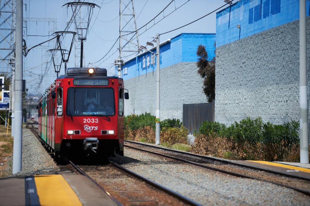 Kimley-Horn served as the prime planning and engineering design consultant for SANDAG’s Blue Line light rail renewal.
