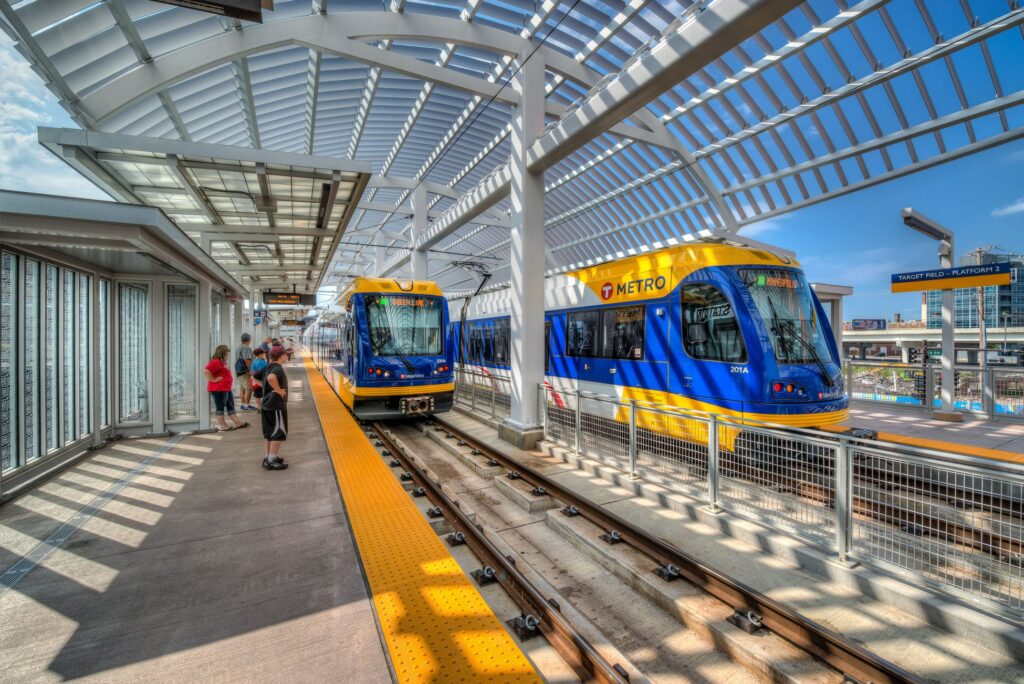 Kimley-Horn provided civil engineering, traffic control design, and streetscape design services for the Metro Transit LRT in Minneapolis–Saint Paul, MN.