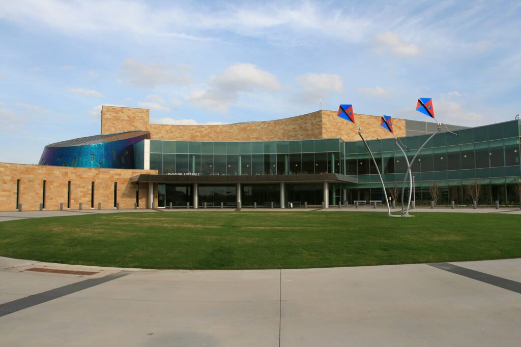 Kimley-Horn provided land development, transportation planning, and roadway design services for the development of the Children’s Medical Center in Plano, Texas.