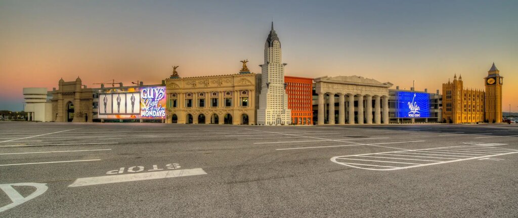 1,400-space parking structure at WinStar Casino - Thackerville, Oklahoma.