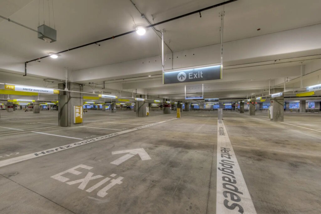 Kimley-Horn provided programming, design, construction, and commissioning of the consolidated rental car facility at the San Diego International Airport. 