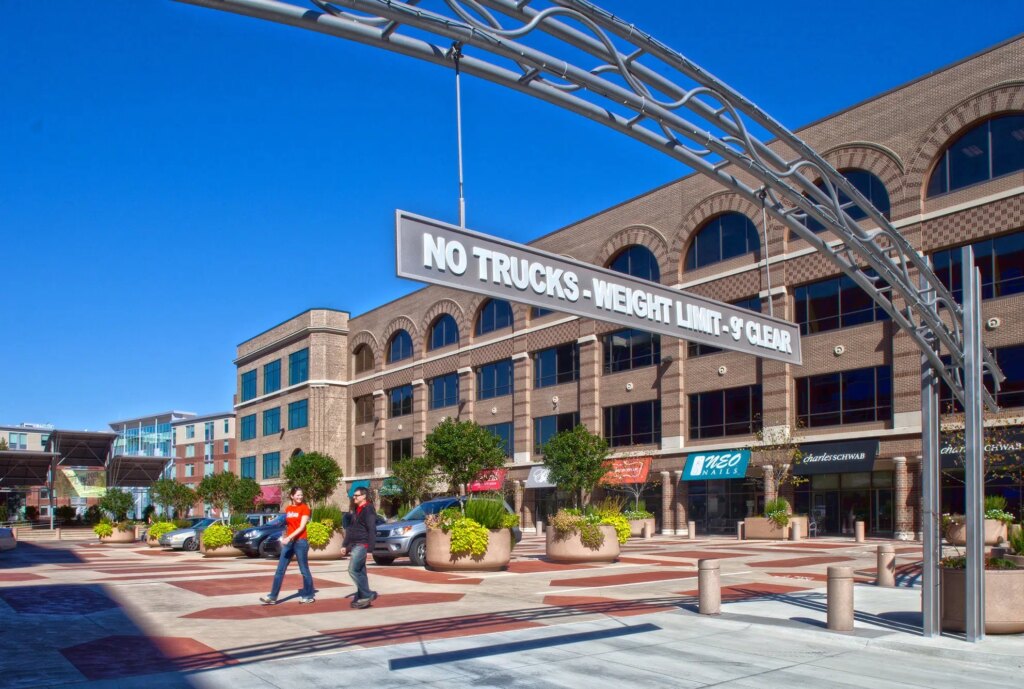 Kimley-Horn provided parking and structural consulting services for the East 54 Mixed-Use Development in Chapel Hill, North Carolina.